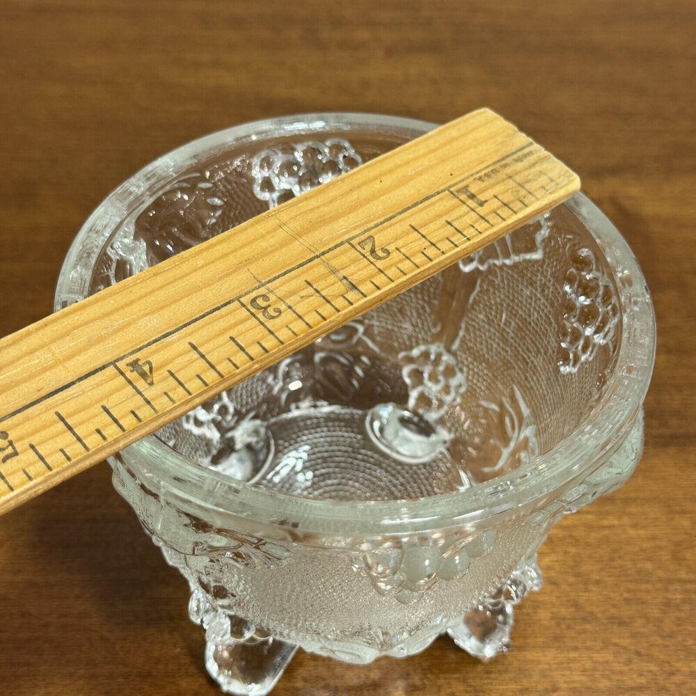 Vintage Footed Glass Candy Dish Raised Grapes Clear 4"w x 3.5"h Jeannette - Picture 6 of 6